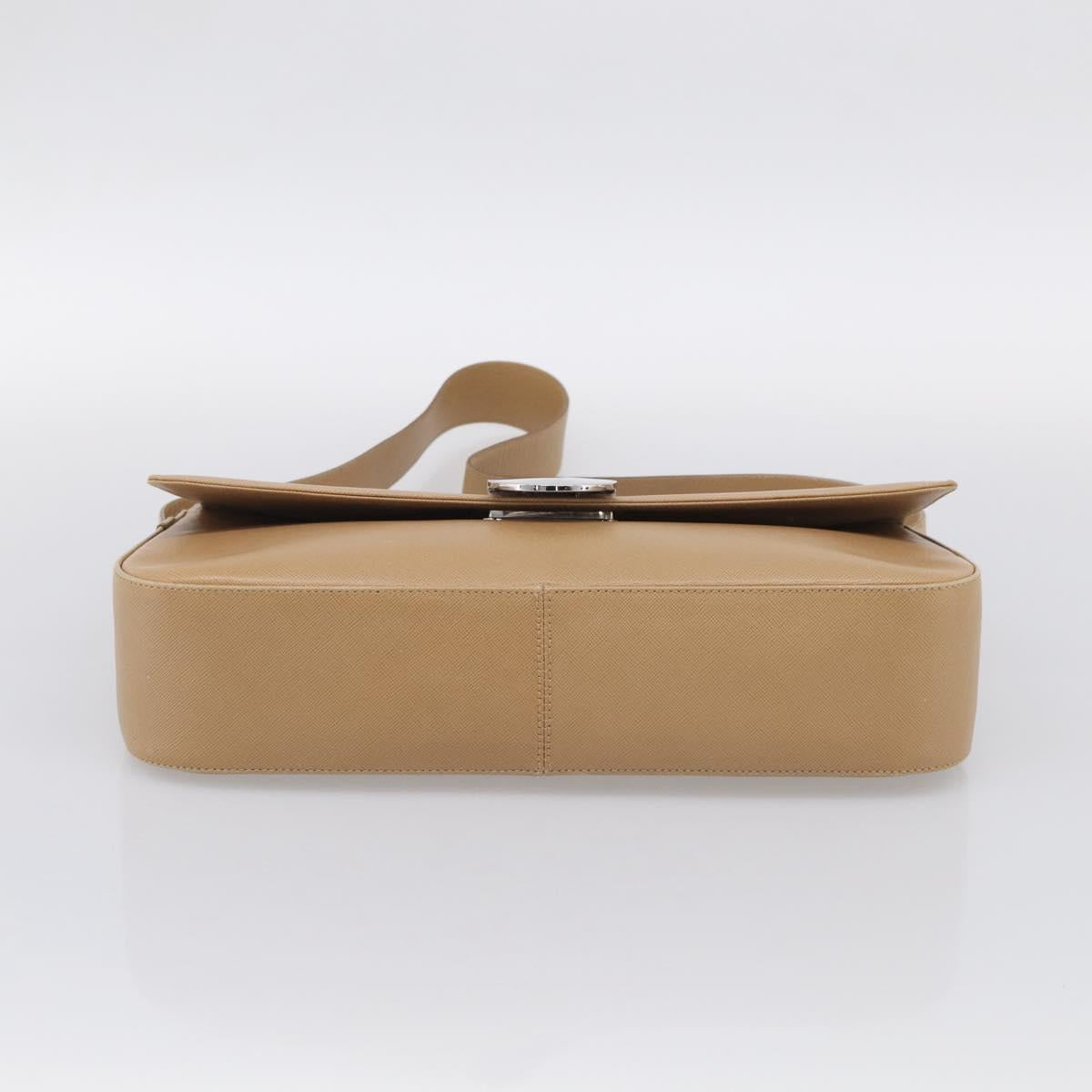 Salvatore Ferragamo Shoulder Bag Leather Beige Silver Auth ka6906