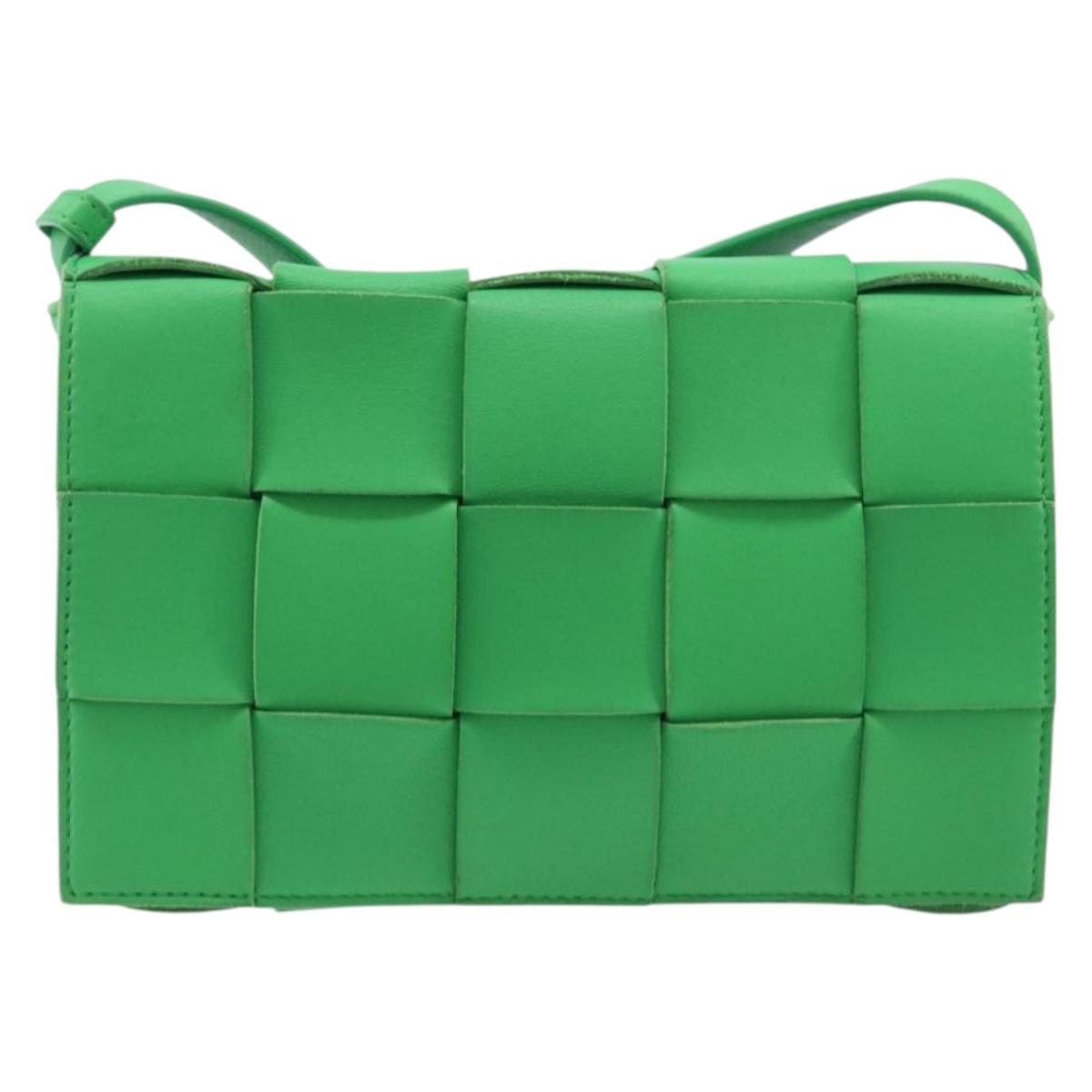 Bottega Veneta MAXI INTRECCIATO Cassette Bag Leather Green Silver Auth ka6923V