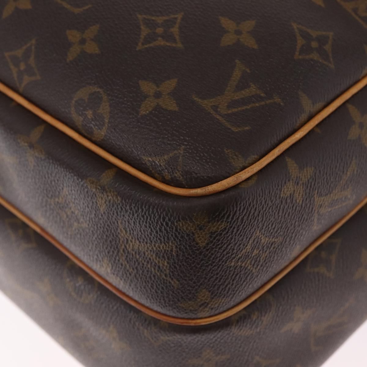 LOUIS VUITTON Monogram Reporter GM Shoulder Bag M45252 LV Auth ka6933