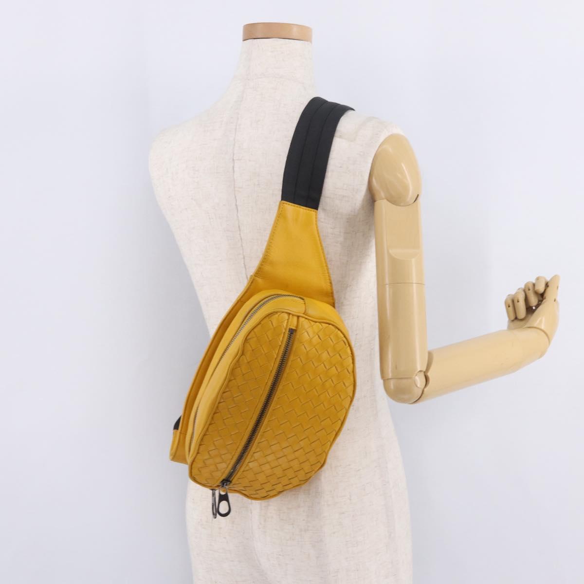 Bottega Veneta MAXI INTRECCIATO Waist Bag Leather Yellow Auth ka6940A