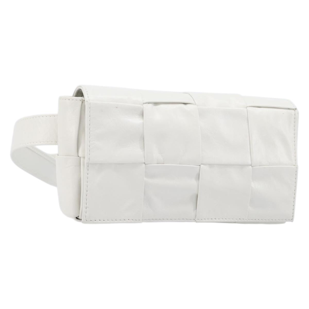 Bottega Veneta MAXI INTRECCIATO Cassette Waist Bag Leather White Auth ka6946V