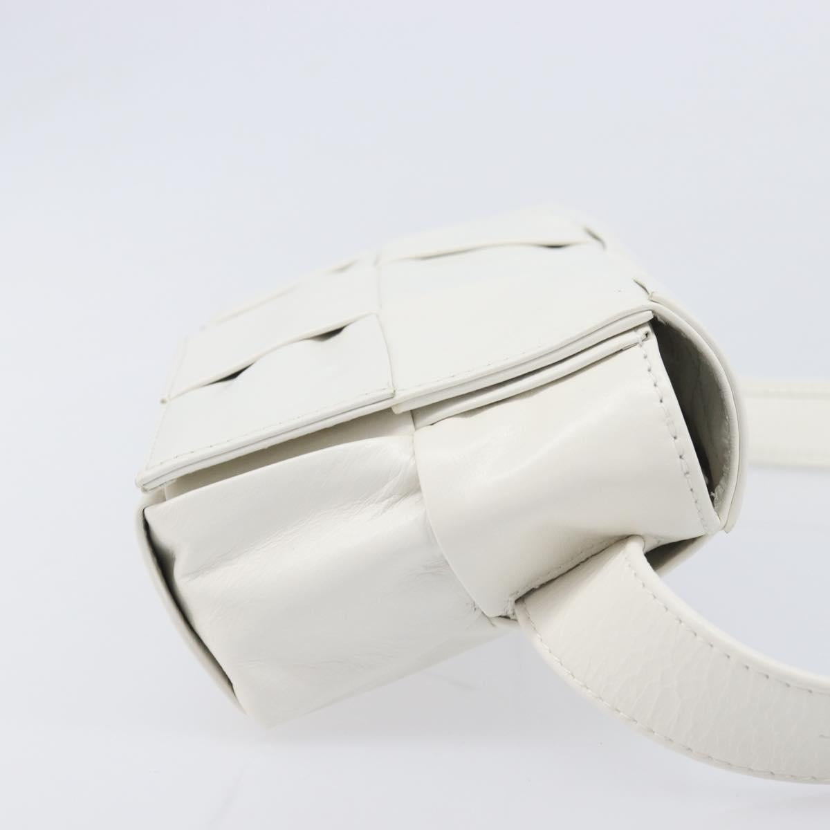 Bottega Veneta MAXI INTRECCIATO Cassette Waist Bag Leather White Auth ka6946V