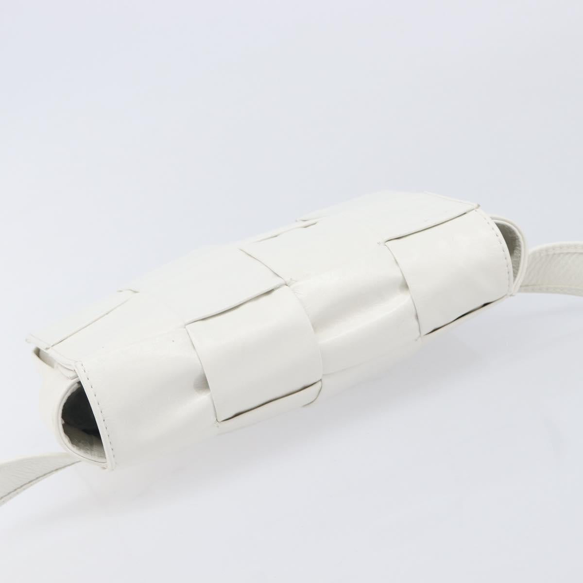 Bottega Veneta MAXI INTRECCIATO Cassette Waist Bag Leather White Auth ka6946V