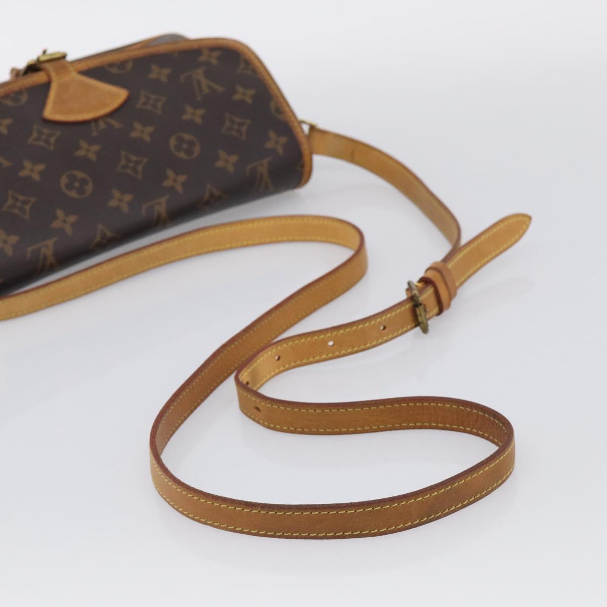 LOUIS VUITTON Monogram Sologne Shoulder Bag M42250 LV Auth ka6983
