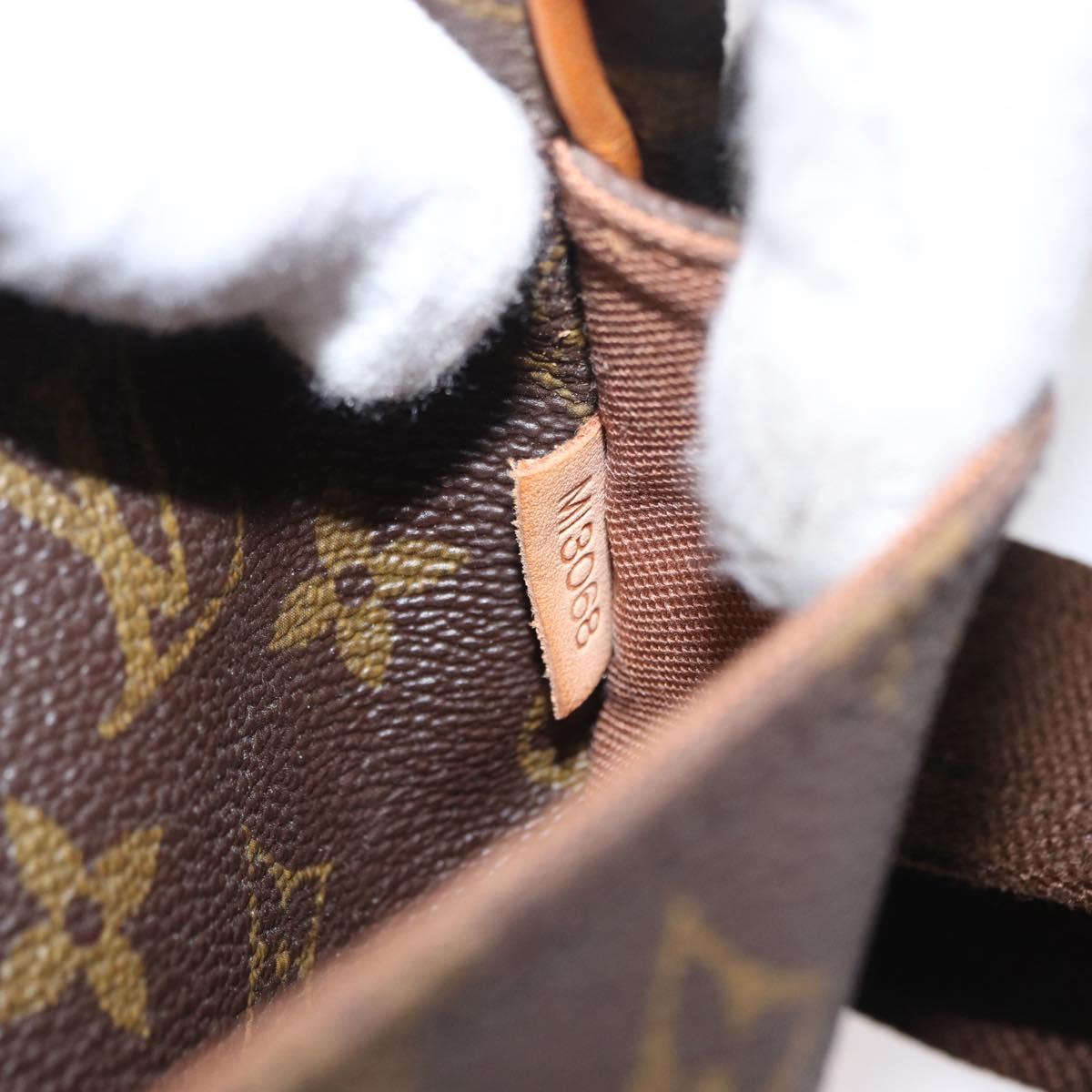 LOUIS VUITTON Monogram Messenger Bosphore PM Shoulder Bag M40106 LV Auth ka707
