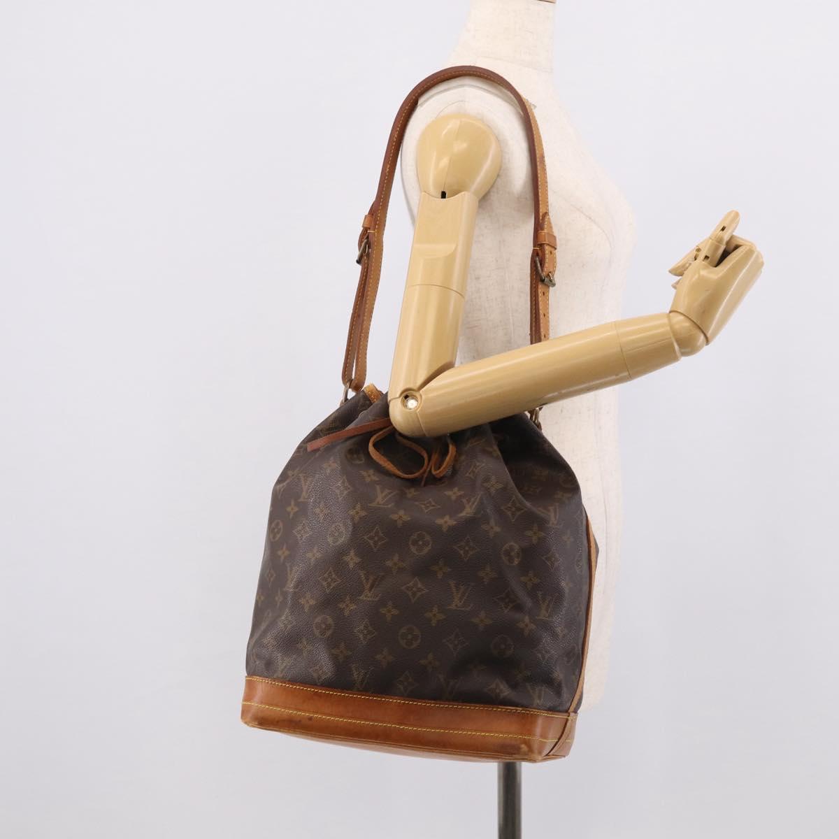LOUIS VUITTON Monogram Noe Shoulder Bag M42224 LV Auth ka7210