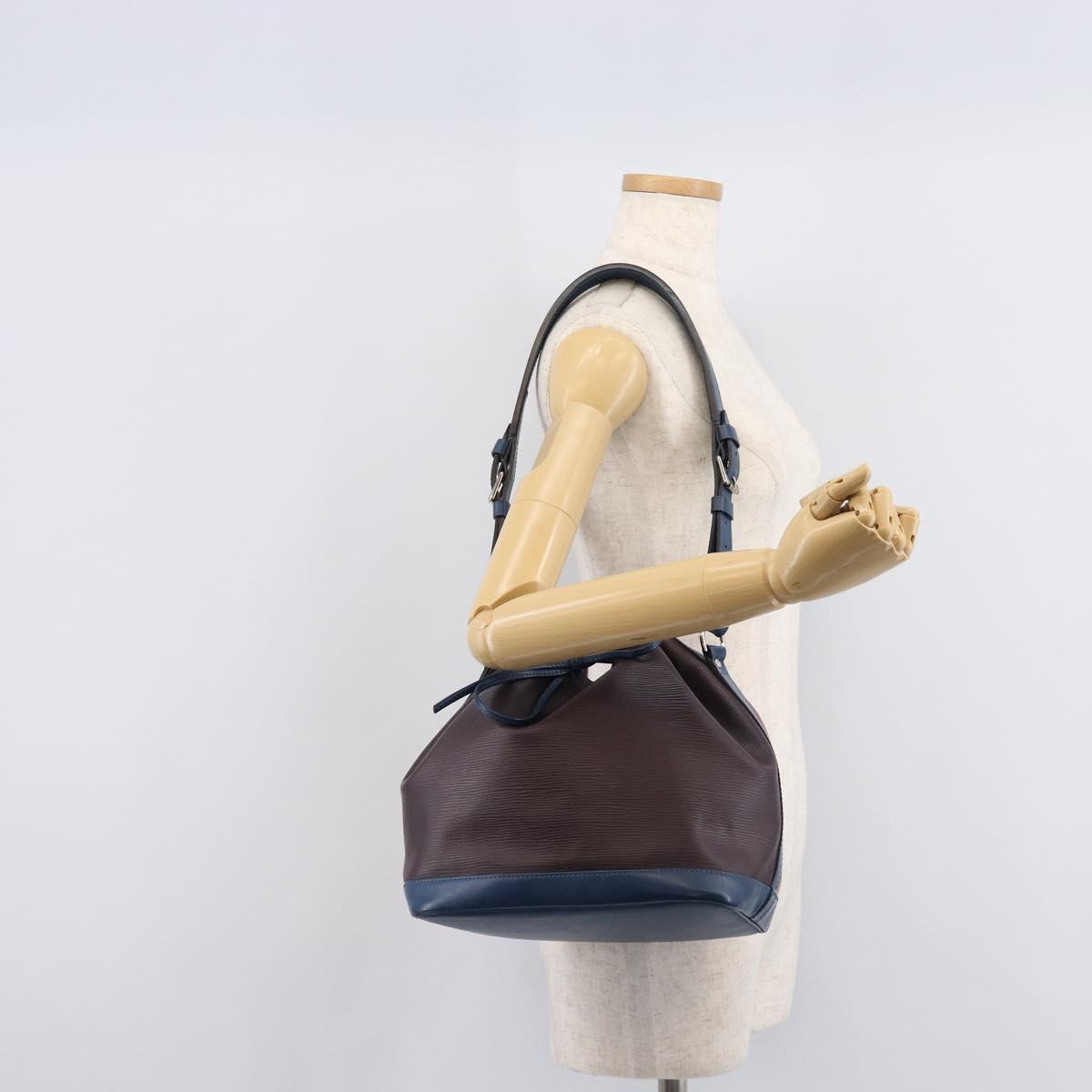 LOUIS VUITTON Epi Petit Noe Shoulder Bag Wine Red LV Auth ka7260V
