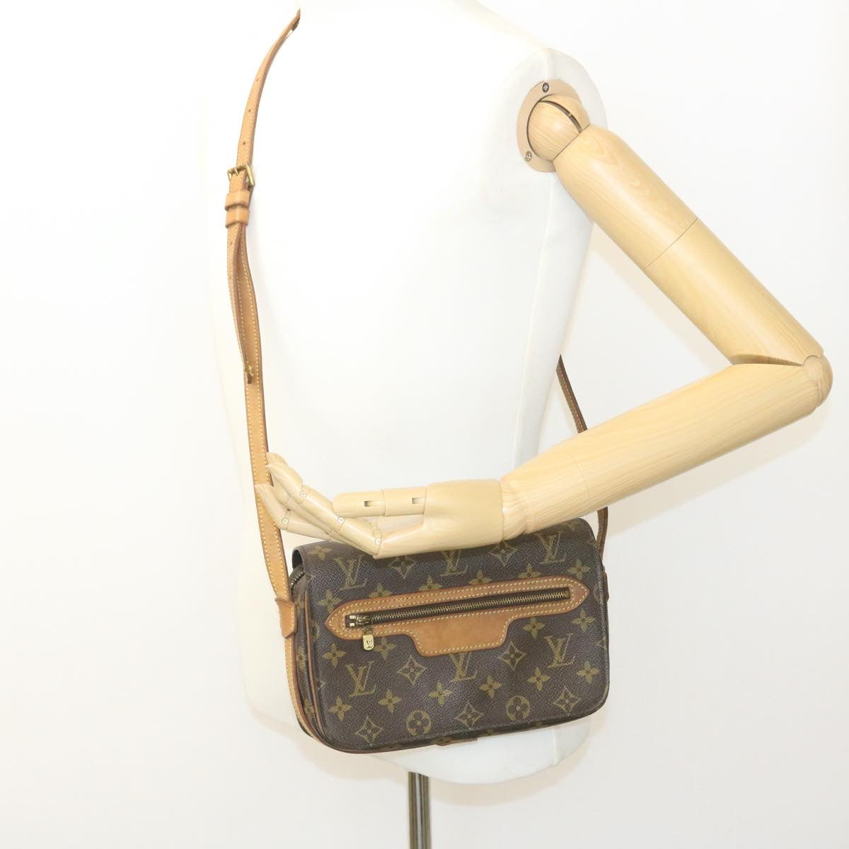 LOUIS VUITTON Monogram Saint Germain 24 Shoulder Bag M51210 LV Auth ki1398