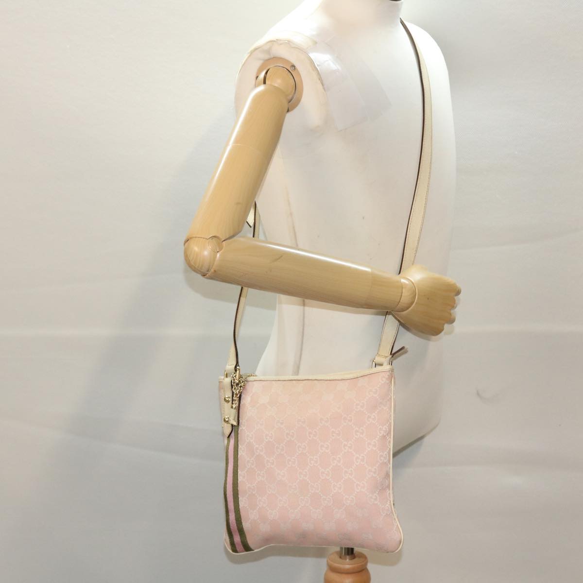 GUCCI GG Canvas Sherry Line Shoulder Bag Pink Khaki 144388 Auth ki3108