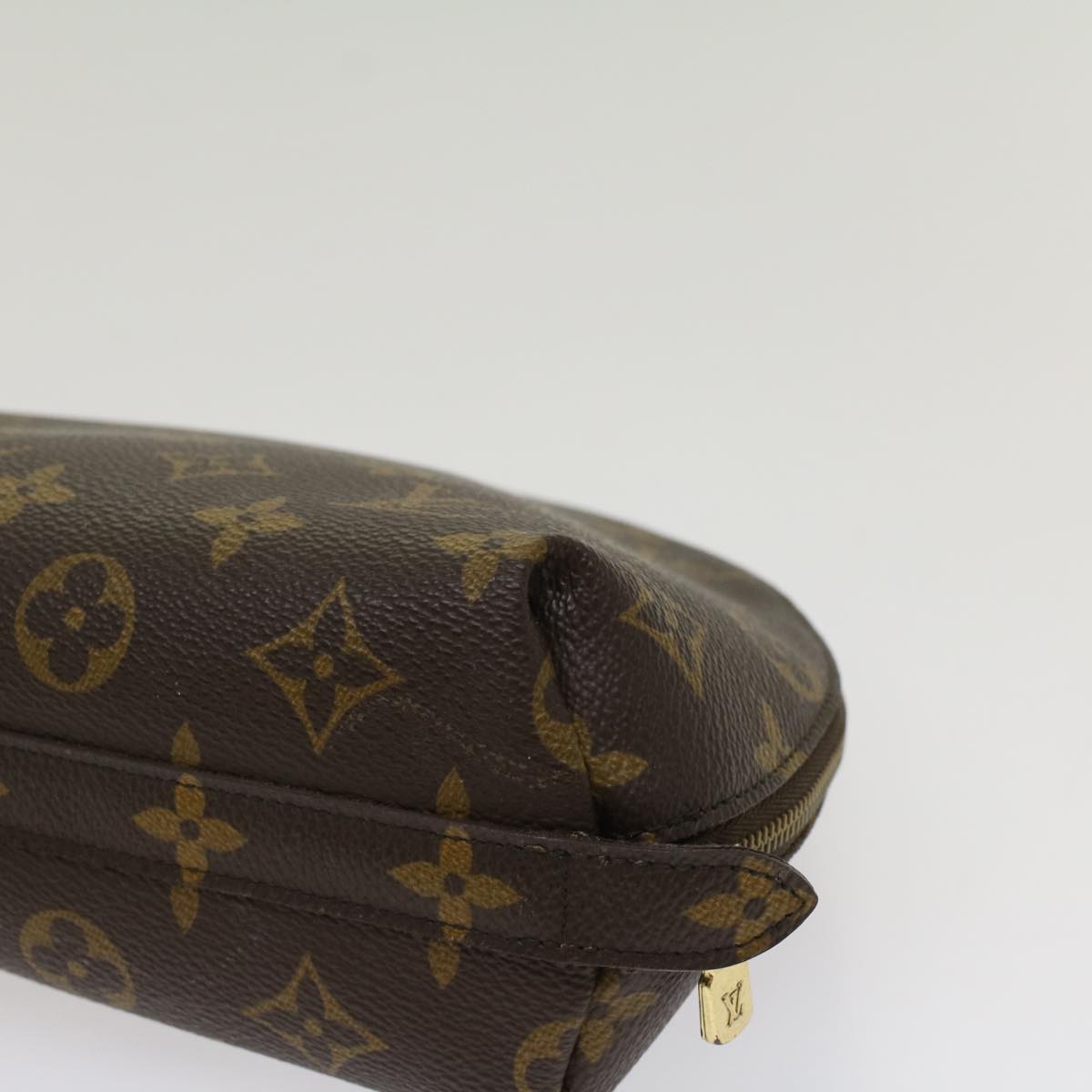 LOUIS VUITTON Monogram Trousse Demi Ronde Cosmetic Pouch M47520 LV Auth ki3334