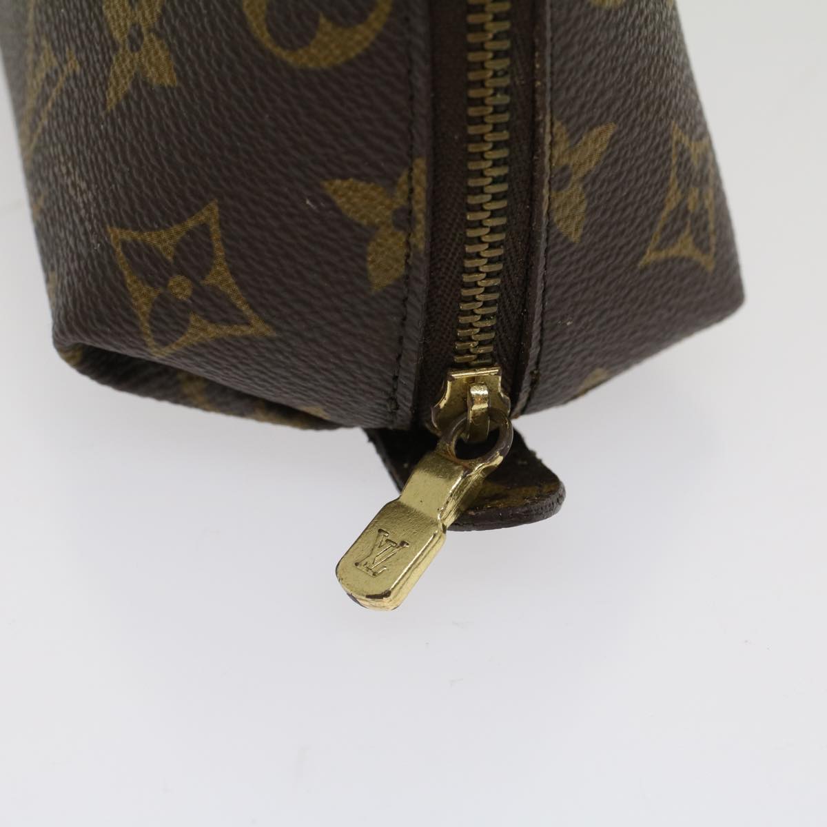 LOUIS VUITTON Monogram Trousse Demi Ronde Cosmetic Pouch M47520 LV Auth ki3334