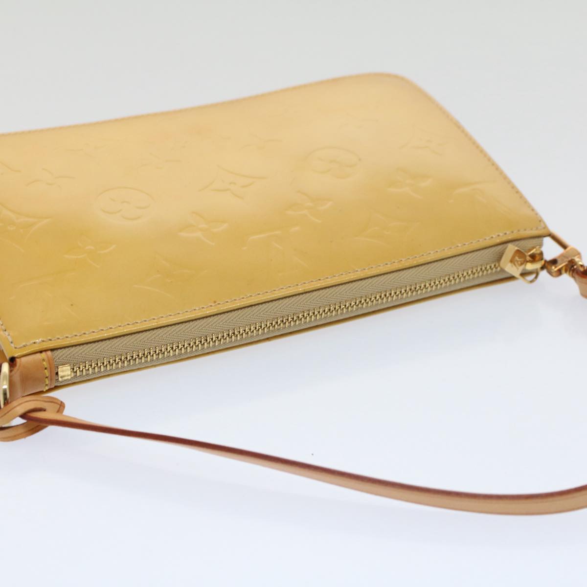 LOUIS VUITTON Monogram Vernis Lexington Pouch Beige M91010 LV Auth ki3358