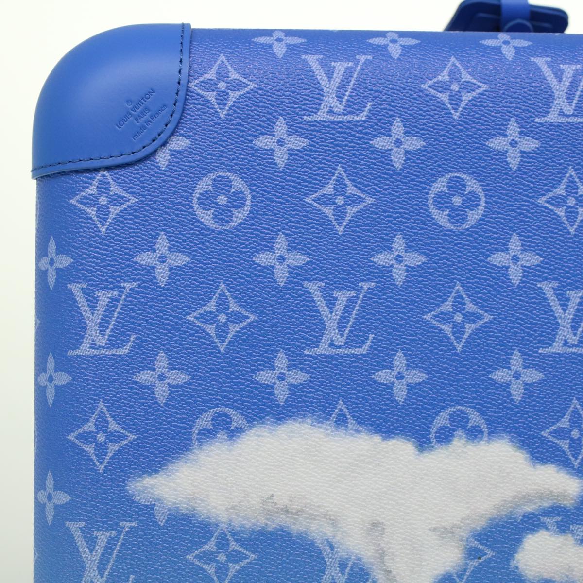 LOUIS VUITTON Monogram Clouds Horizon 55 Suitcase Blue M20411 LV Auth ki3461A