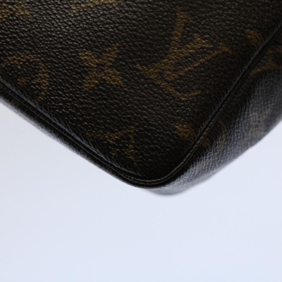 LOUIS VUITTON Monogram Trousse Toilette 28 Clutch Bag M47522 LV Auth ki3684