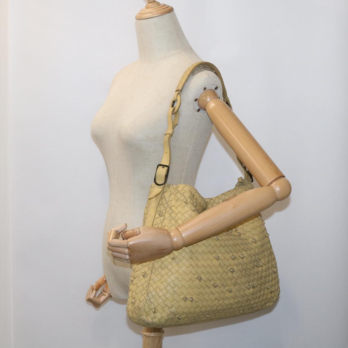 BOTTEGAVENETA INTRECCIATO Shoulder Bag Leather Yellow Auth ki3709