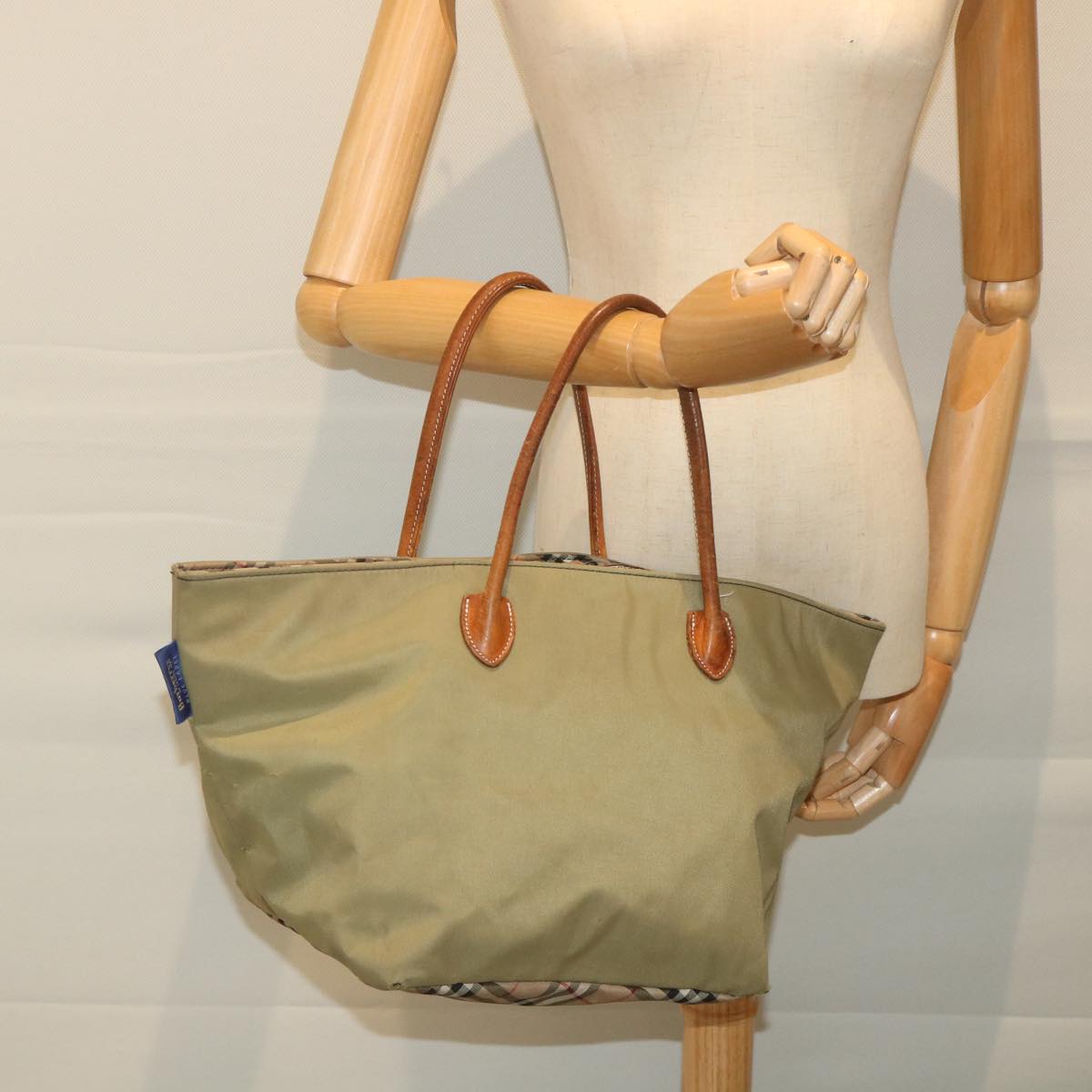 Burberrys Blue Label Tote Bag Nylon Khaki Auth ki3744