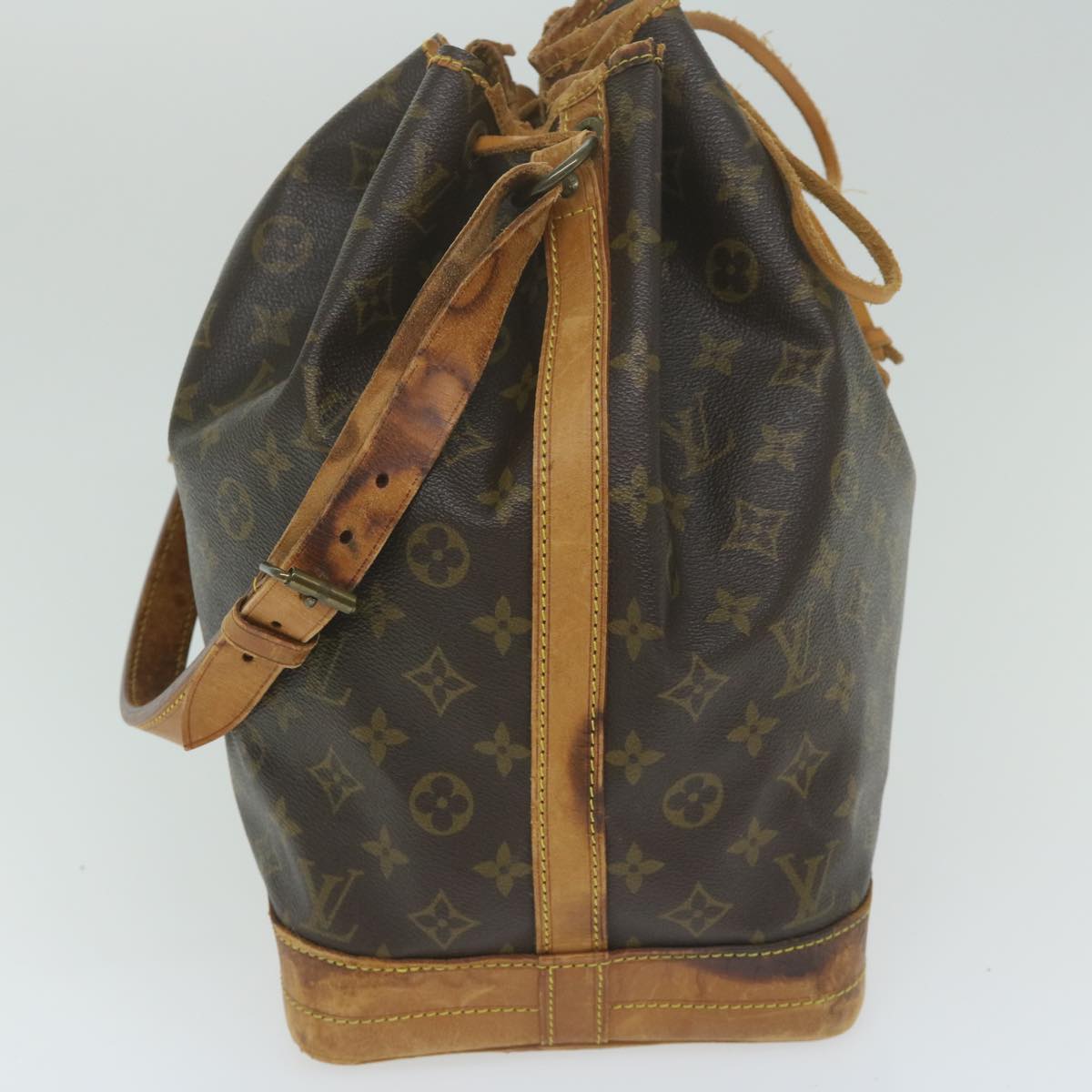 LOUIS VUITTON Monogram Noe Shoulder Bag M42224 LV Auth ki3968