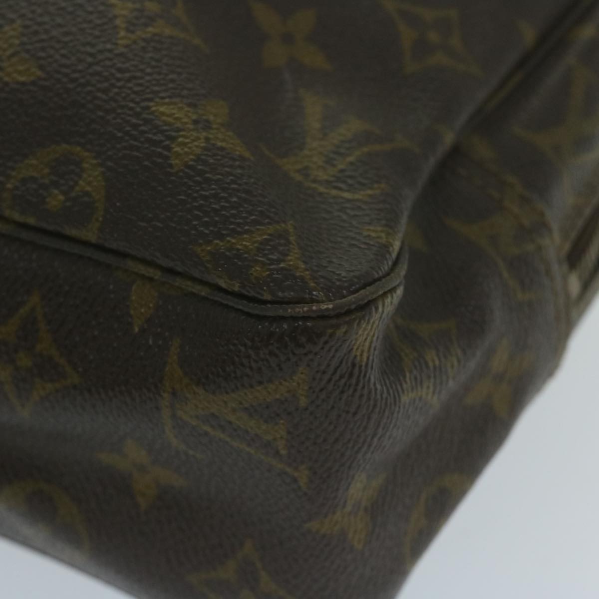 LOUIS VUITTON Monogram Trousse Toilette 28 Clutch Bag M47522 LV Auth ki4009