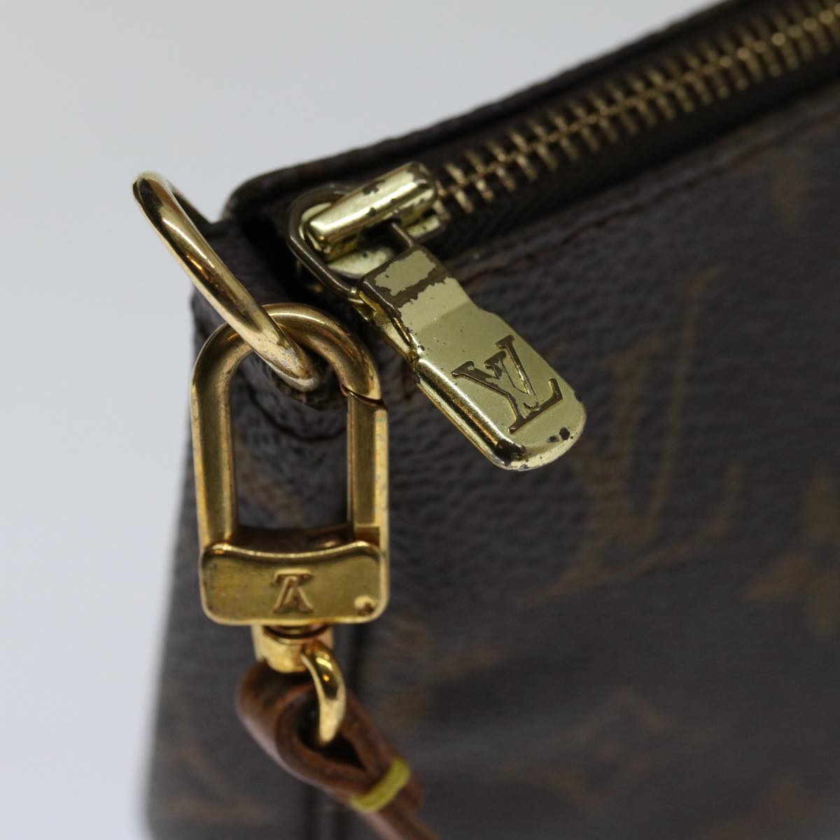 LOUIS VUITTON Monogram Pochette Accessoires Pouch M51980 LV Auth ki4055