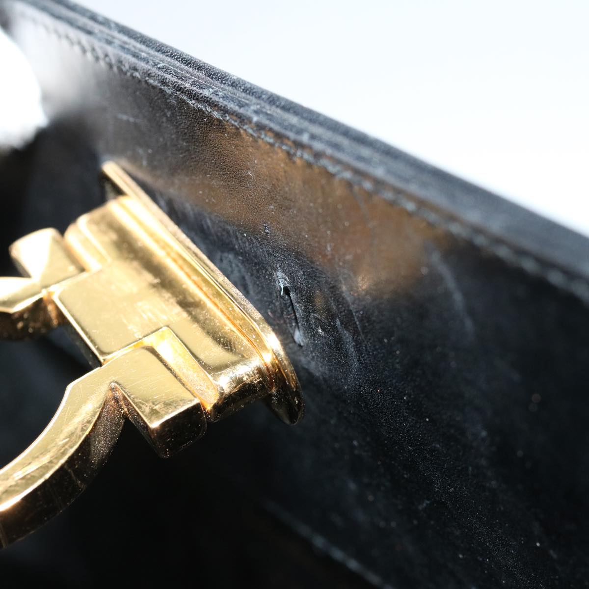 Salvatore Ferragamo Gancini Chain Shoulder Bag Leather Black Auth ki4289