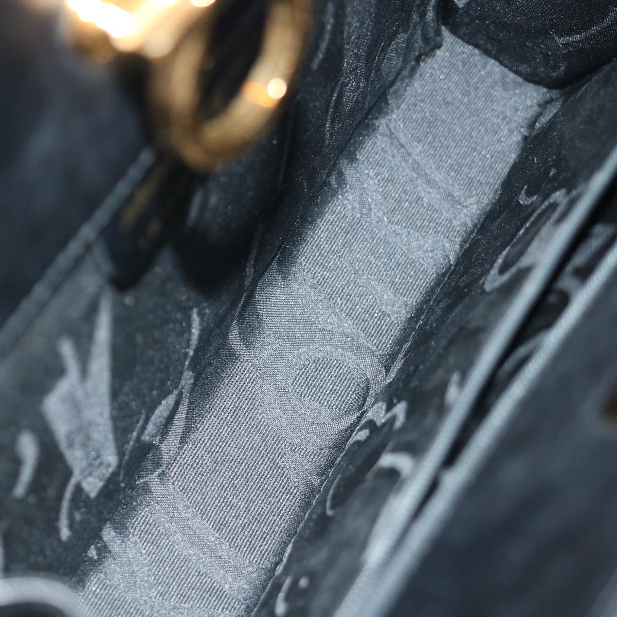 Salvatore Ferragamo Gancini Chain Shoulder Bag Leather Black Auth ki4289