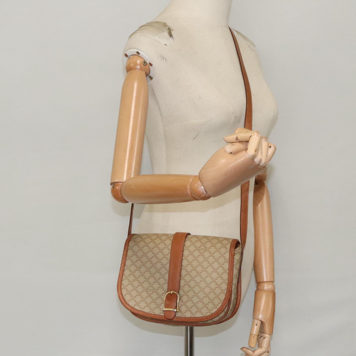 CELINE Macadam Canvas Shoulder Bag Beige Gold Auth ki5030