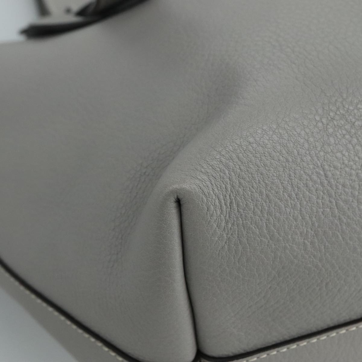 Chloe Darryl Tote Bag Leather Gray Gold Auth ki5336V