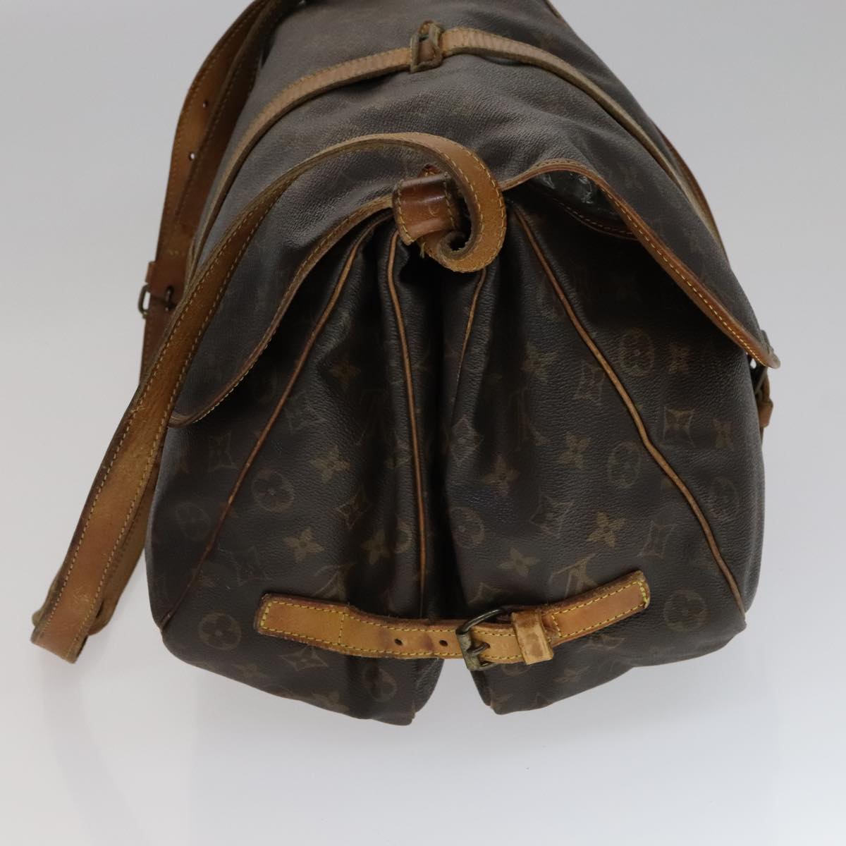 LOUIS VUITTON Monogram Saumur 35 Shoulder Bag M42254 LV Auth ki5377
