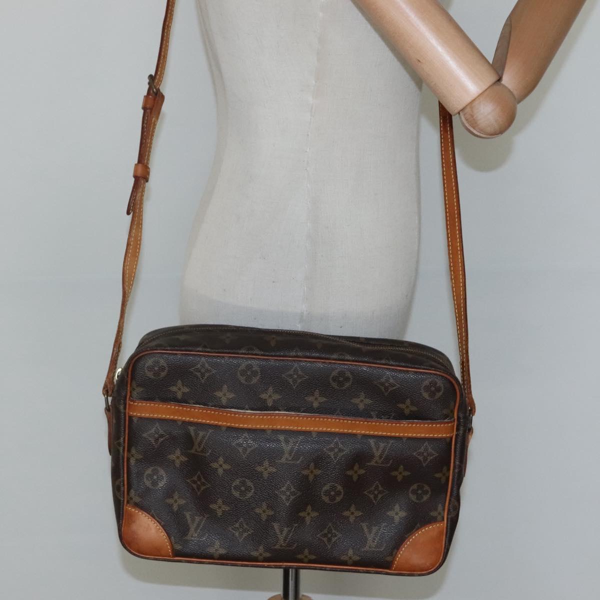 LOUIS VUITTON Monogram Trocadero 30 Shoulder Bag M51272 LV Auth ki5481
