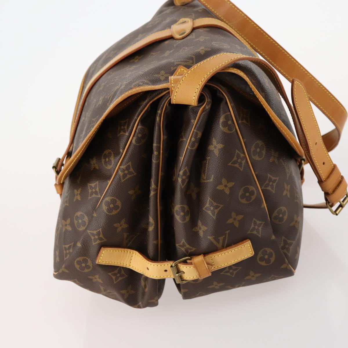 LOUIS VUITTON Monogram Saumur 35 Shoulder Bag M42254 LV Auth ki6465