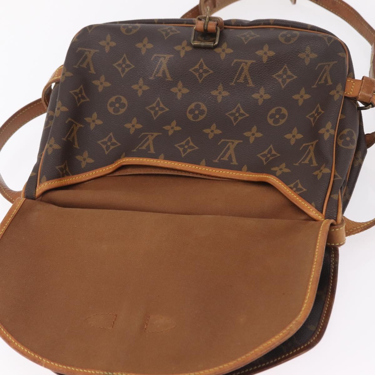 LOUIS VUITTON Monogram Saumur 30 Shoulder Bag M42256 LV Auth ki6796