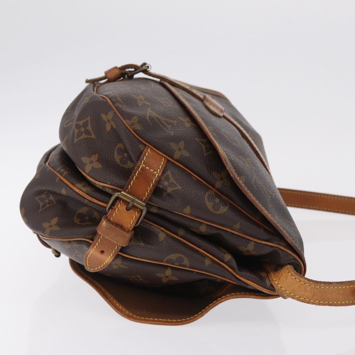 LOUIS VUITTON Monogram Saumur 30 Shoulder Bag M42256 LV Auth ki6796