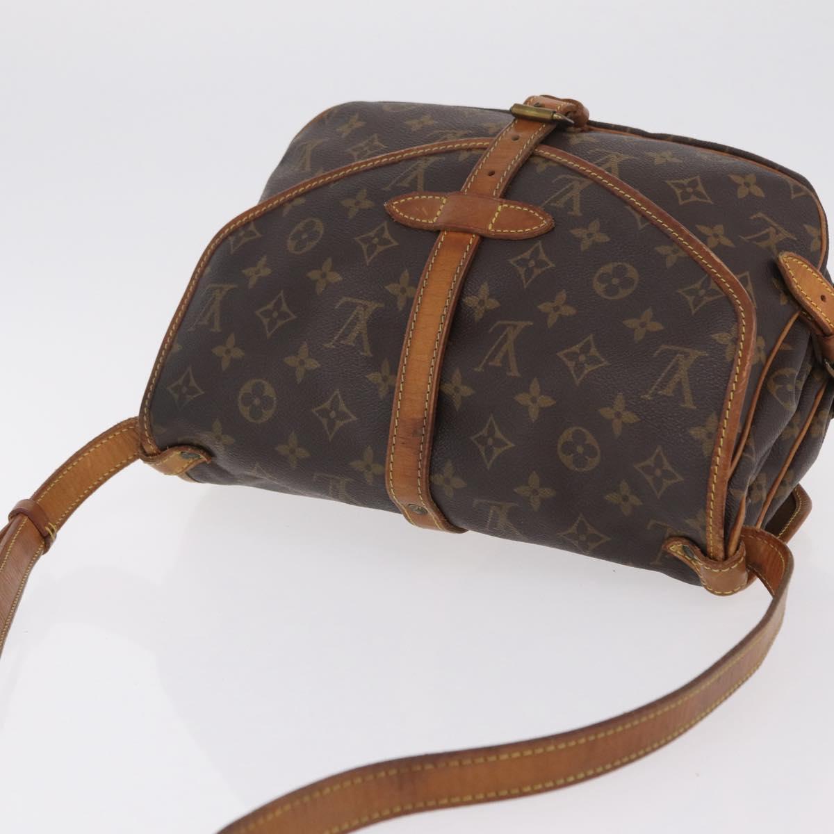 LOUIS VUITTON Monogram Saumur 30 Shoulder Bag M42256 LV Auth ki6796