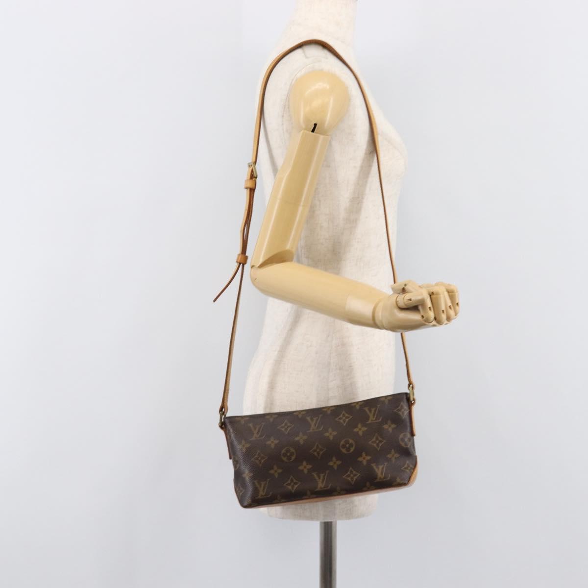 LOUIS VUITTON Monogram Trotteur Shoulder Bag M51240 LV Auth ki6817