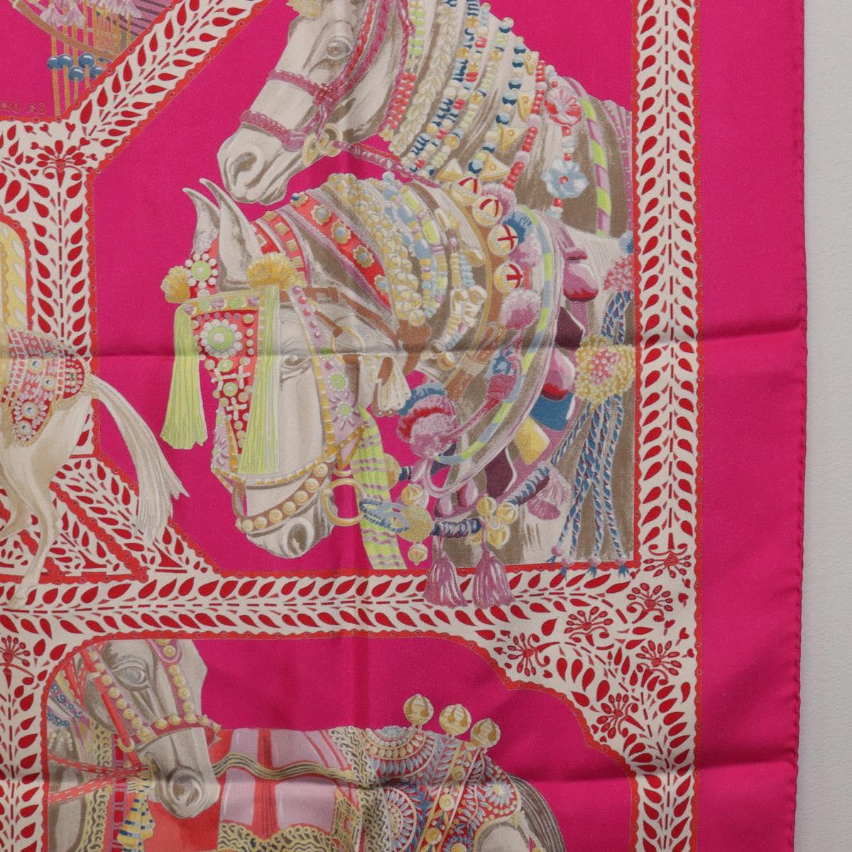HERMES Carre 90 Scarf Silk Pink ""LA DANSE DU CHEVAL MARAWARI"" Auth ki6868M