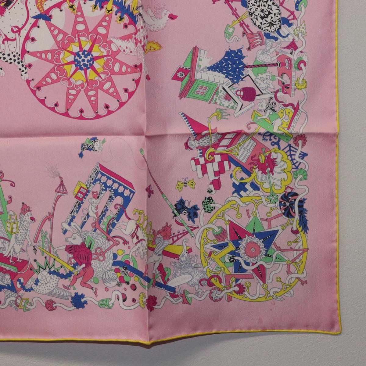 HERMES Carre 90 Scarf Silk Pink Yellow ""La Folle Parade"" Auth ki6876M