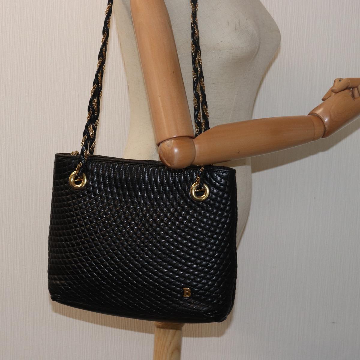 BALLY Quilted Chain Shoulder Bag Leather Black Auth kk248