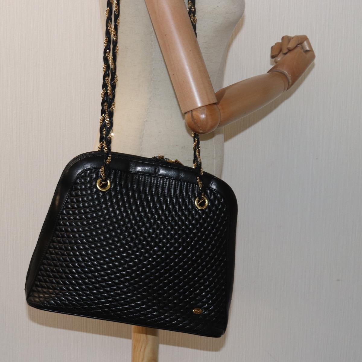 BALLY Quilted Chain Shoulder Bag Leather Black Auth kk251