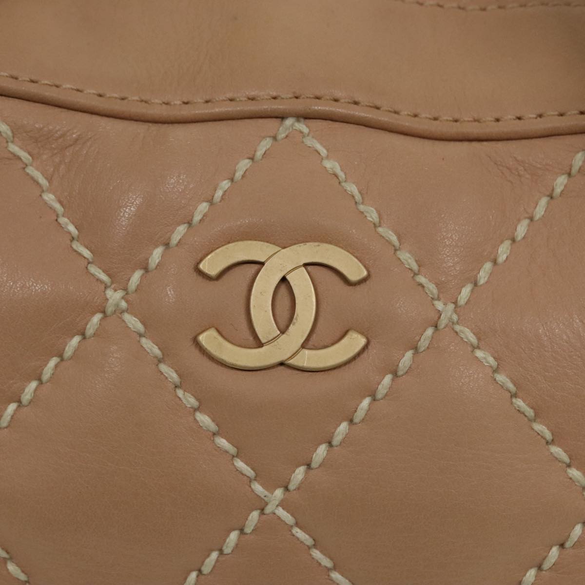 CHANEL Matelasse Wild Stitch Hand Bag Leather Beige Gold CC Auth kk334