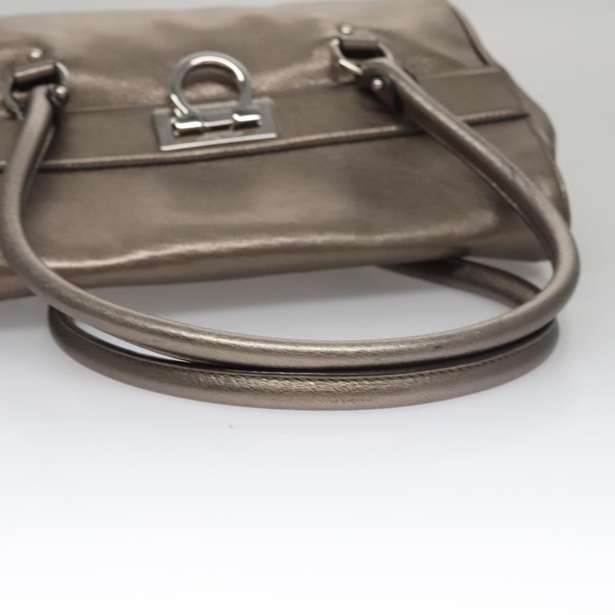 Salvatore Ferragamo Gancini Hand Bag Leather Silver Auth kk412