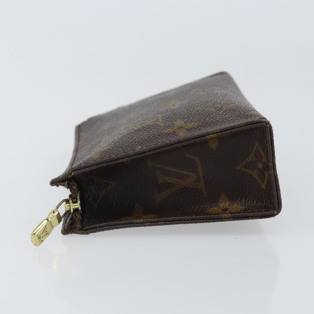 LOUIS VUITTON Monogram Poche Toilette 15 Pouch M47546 LV Auth kk611