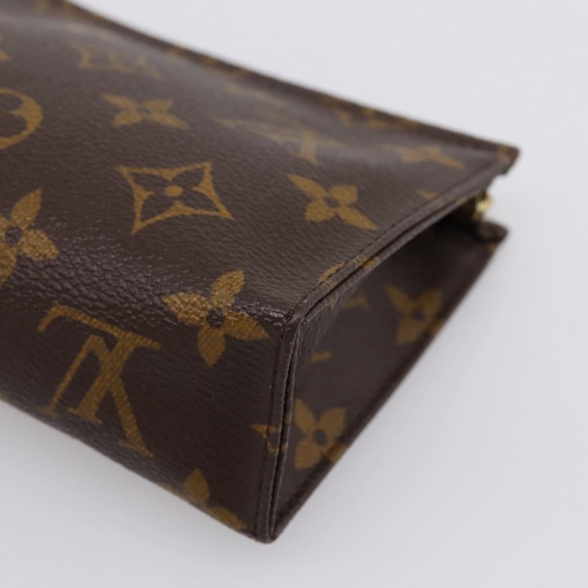 LOUIS VUITTON Monogram Poche Toilette 15 Pouch M47546 LV Auth kk721