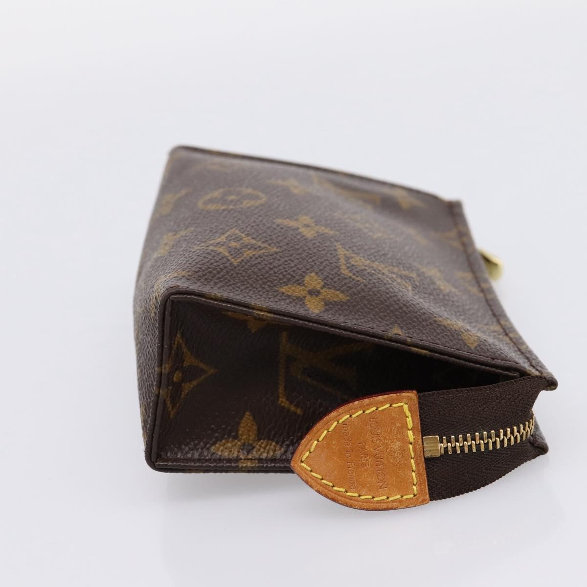 LOUIS VUITTON Monogram Poche Toilette 15 Pouch M47546 LV Auth kk721