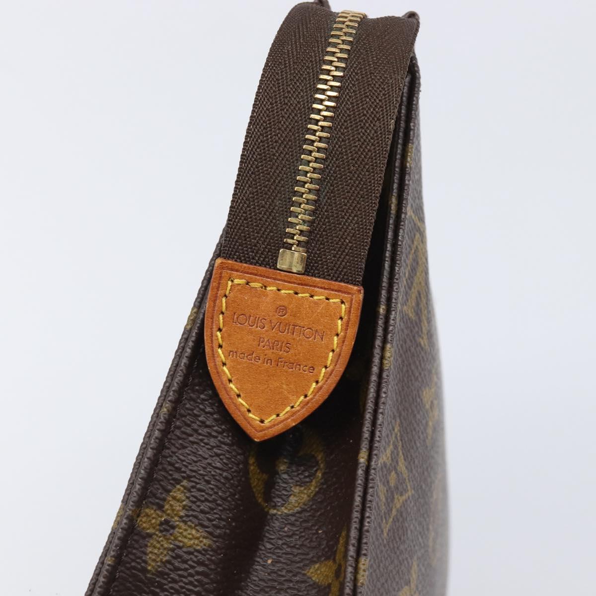 LOUIS VUITTON Monogram Poche Toilette 19 Pouch M47544 LV Auth kk722