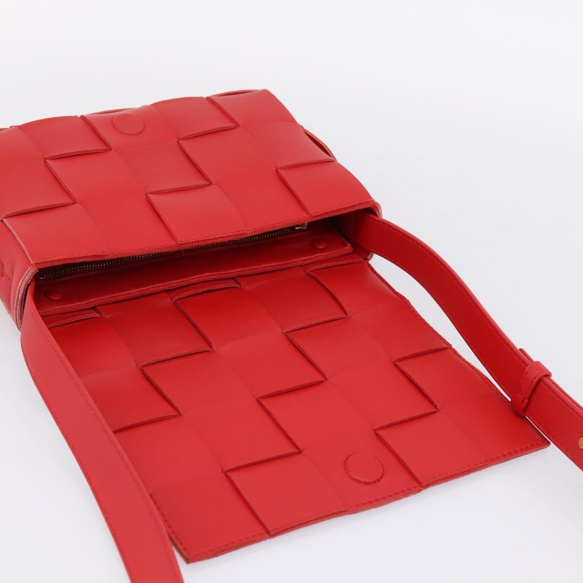 Bottega Veneta MAXI INTRECCIATO Cassette Shoulder Bag Leather Red Auth LN047V
