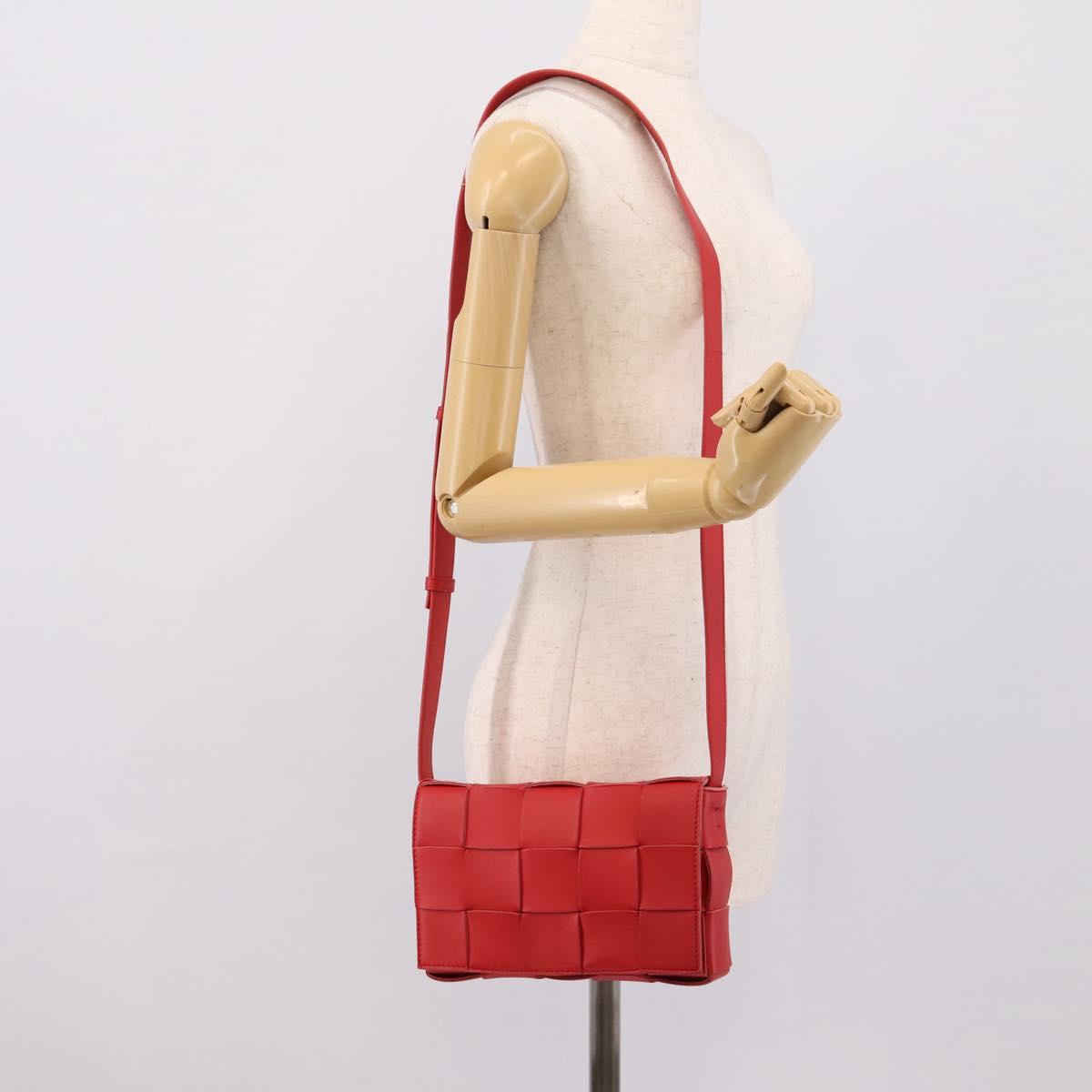 Bottega Veneta MAXI INTRECCIATO Cassette Shoulder Bag Leather Red Auth LN047V