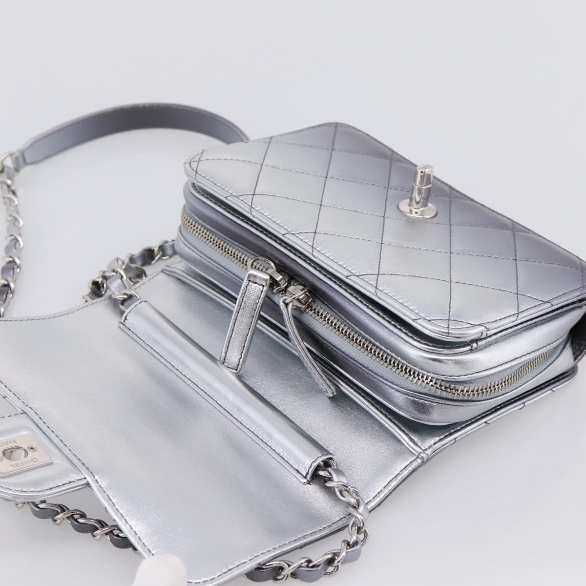 CHANEL Matelasse Like A Wallet Chain Bag Lamb Skin Green Gold CC Auth LN146SAM