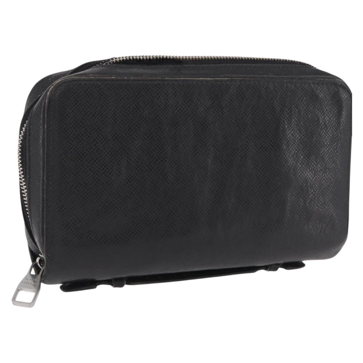 LOUIS VUITTON Taiga Zippy XL Long Wallet Black M44275 LV Auth LN248