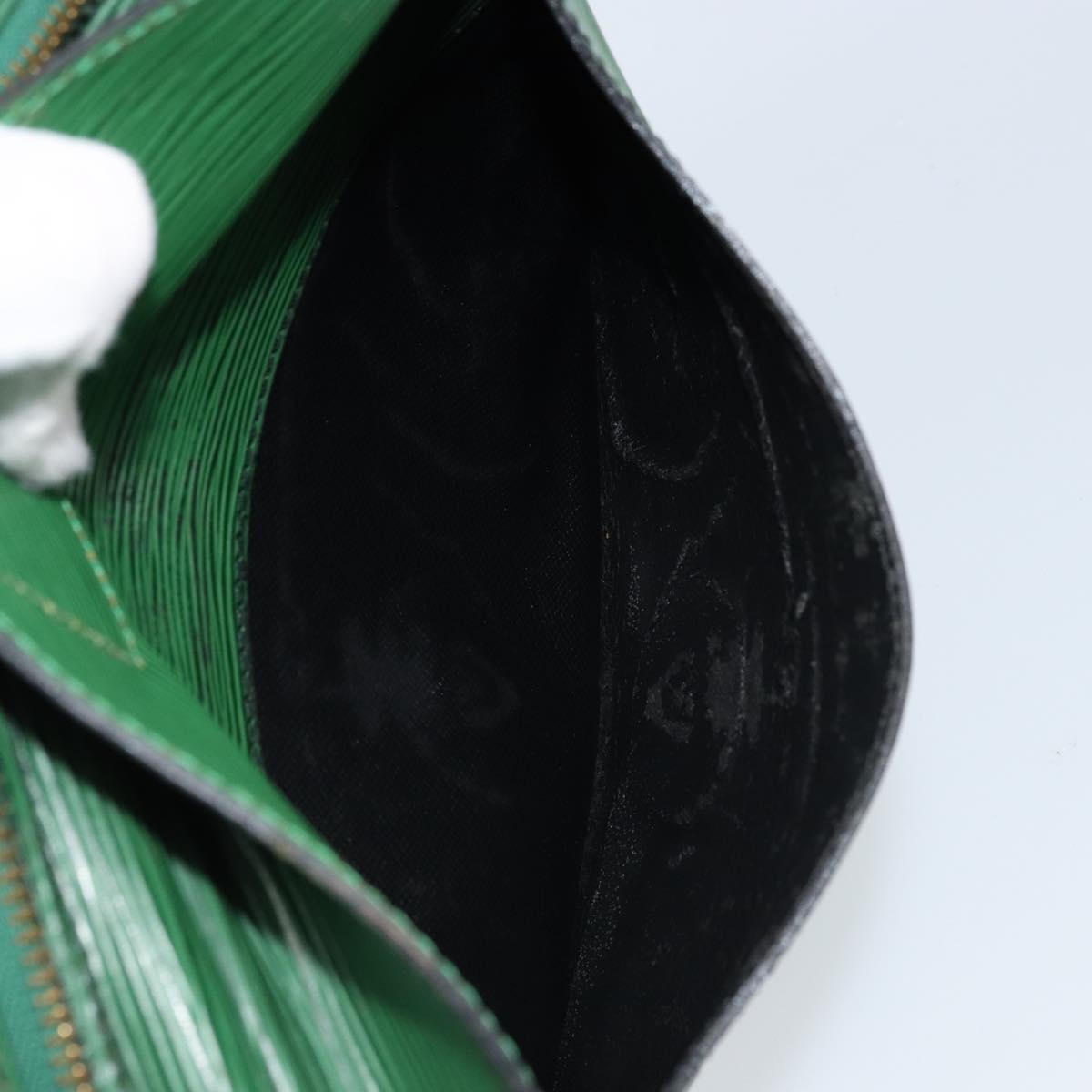 LOUIS VUITTON Epi Jeune Fille MM Shoulder Bag Green M52154 LV Auth LNZ042