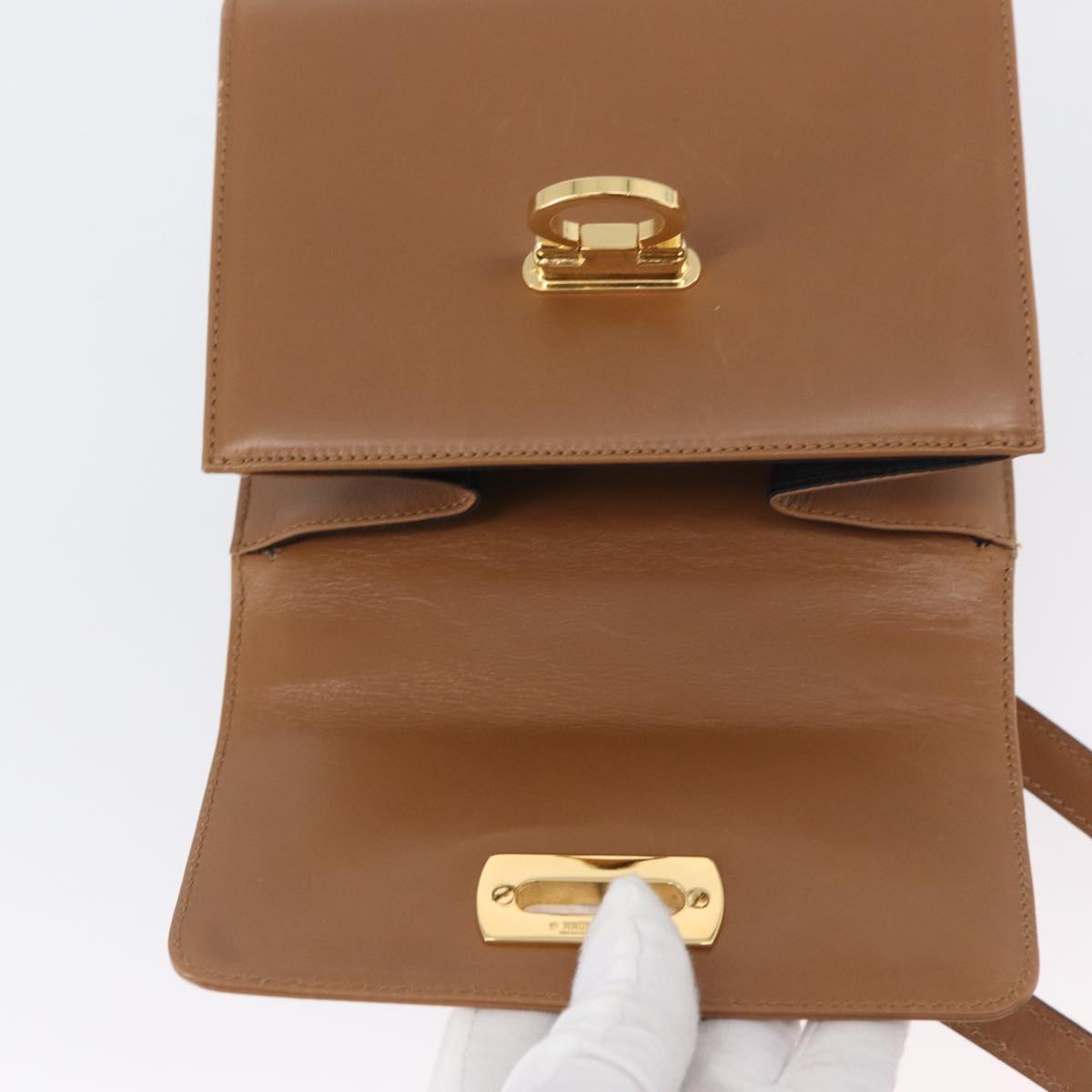 Salvatore Ferragamo Gancini Shoulder Bag Leather Beige Gold Auth BSZ647
